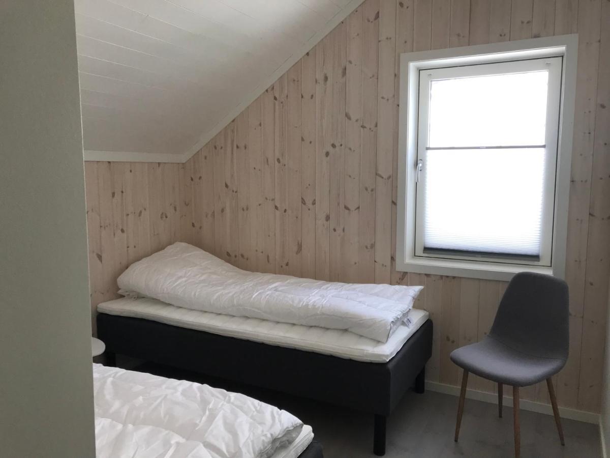 Nappstraumen seafront cabin Leknes Extérieur photo