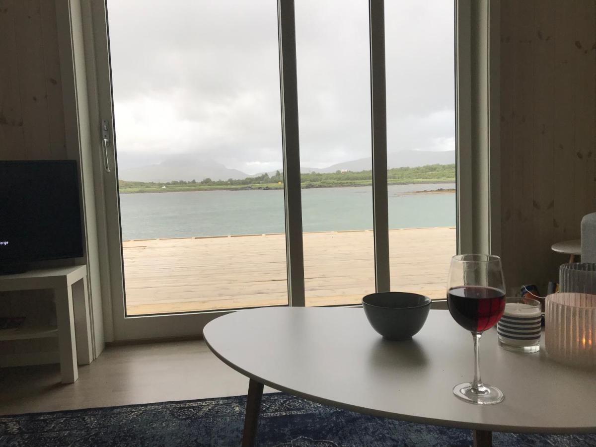 Nappstraumen seafront cabin Leknes Extérieur photo