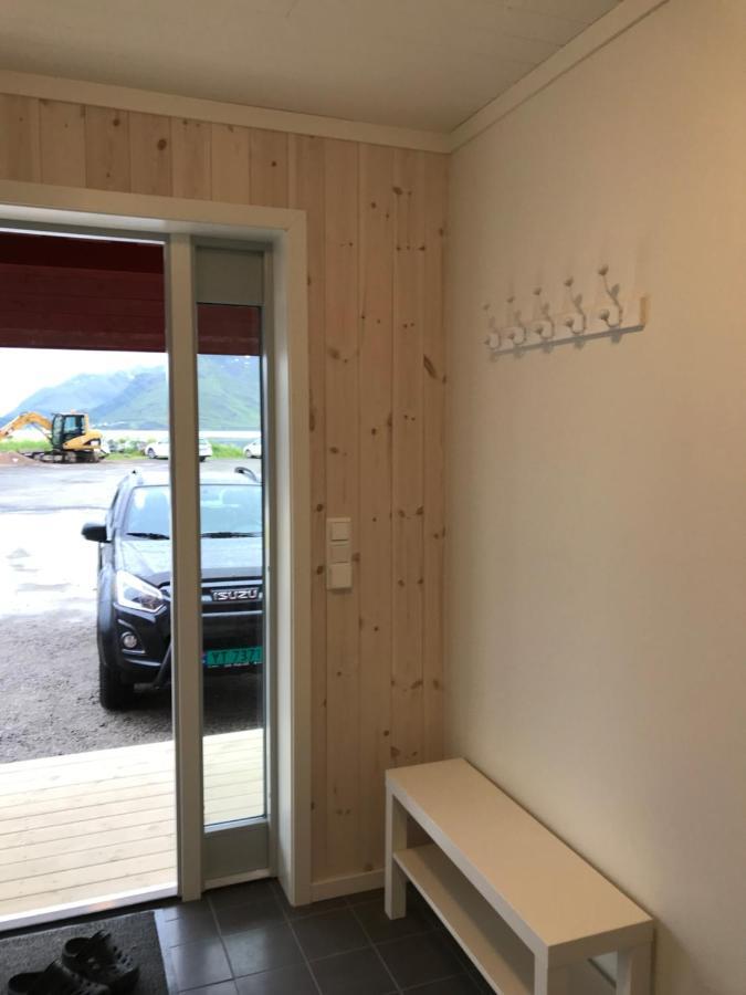 Nappstraumen seafront cabin Leknes Extérieur photo