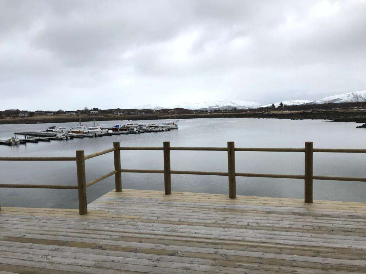 Nappstraumen seafront cabin Leknes Extérieur photo